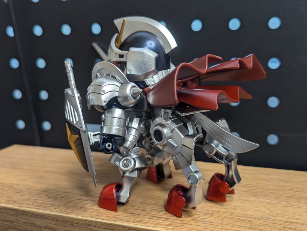 ケンタウロスモード背面マントがなびいて格好良い