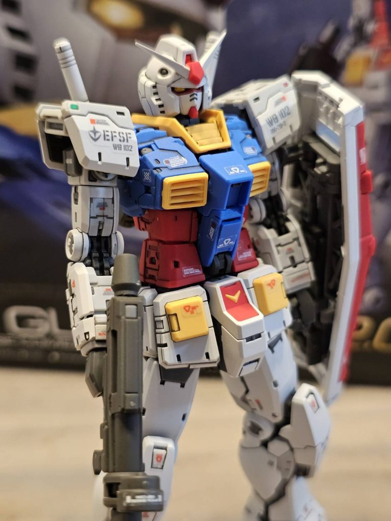 パーツ分割で合わせ目は無いしアンダーゲートでゲート処理も不要だし