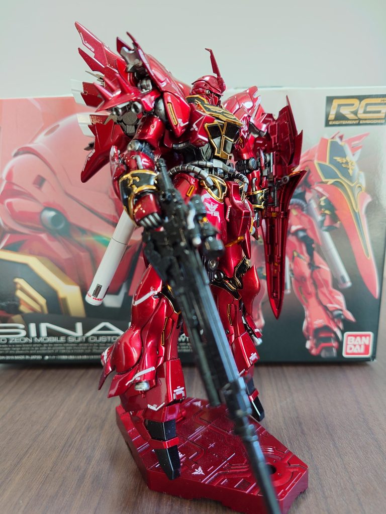 デカールの貼付け箇所は少なかったですが、複雑な局面に貼り付けなければいけないので難しかったです。