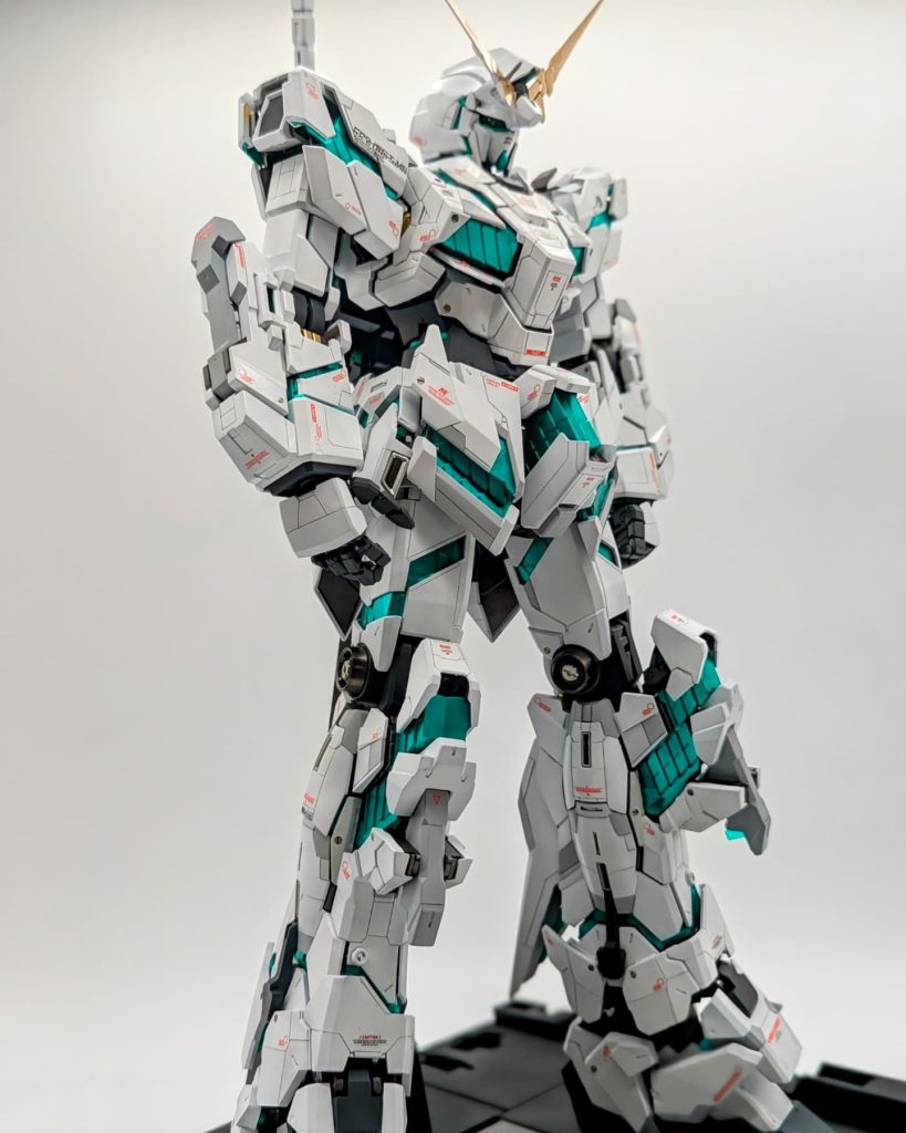 PGユニコーンガンダム覚醒カラー全塗装–4枚目/制作者：kenshira0123