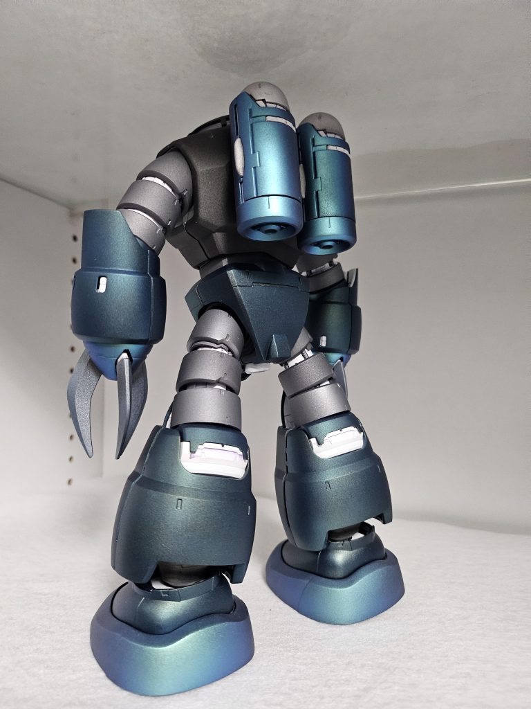 少し斜めの後ろ