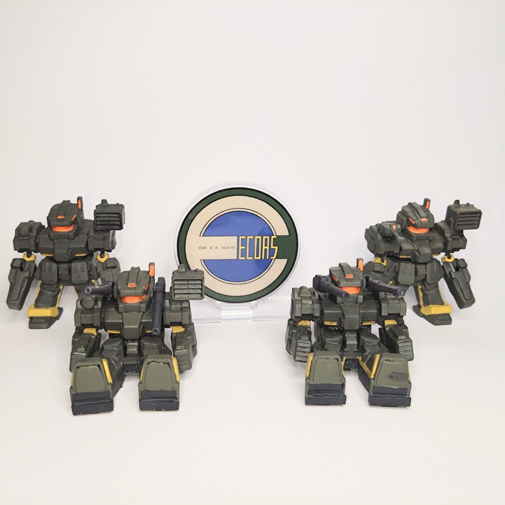 今回まとめて４機同時に塗装しました。塗装はファレホの筆塗り後にグロスバーニッシュでつやありにしてウォッシングし、その後つや消しスプレーをふきました。若干白くなってしまったかも。四機のうち一体は秋葉原工作室で素組したものです。またいきたい。