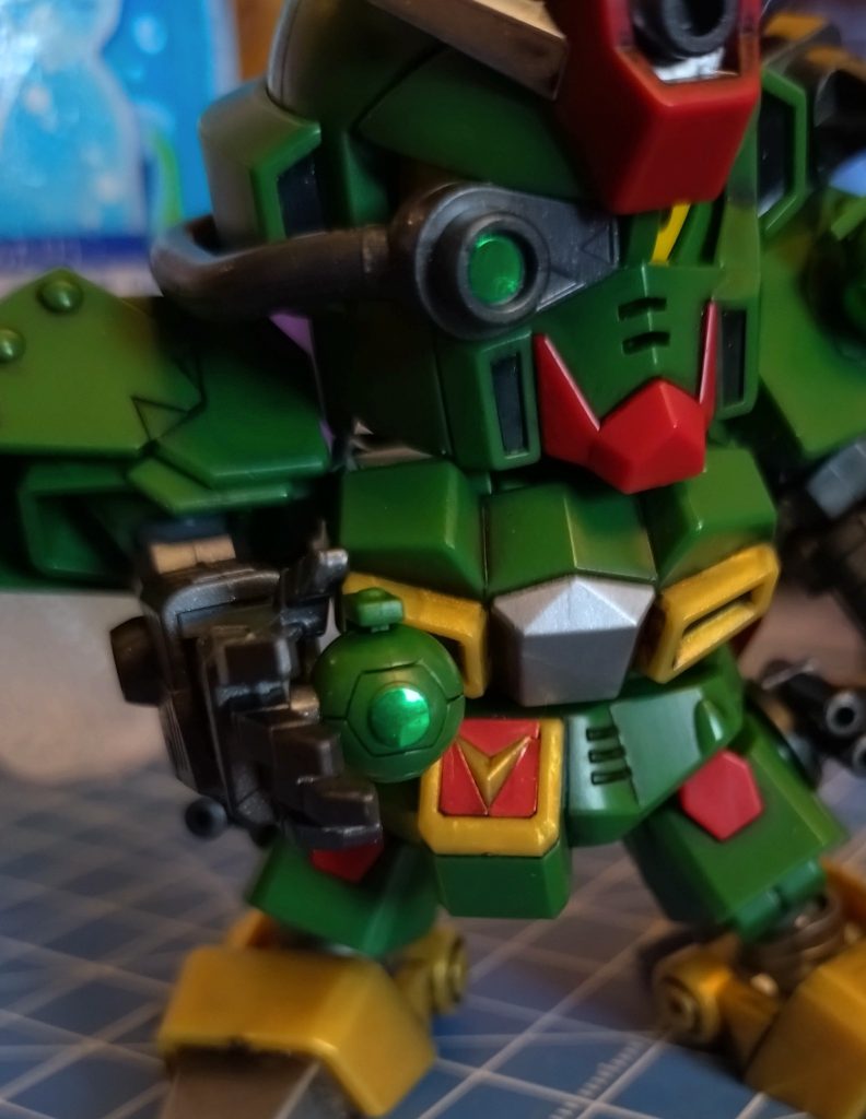 しかし、肩のパイナップル。手榴弾かと思ったら、ボールなんですなこれ…。 オールレンジ攻撃できるのかな。 …って訳でコマンドガンダムでした。G-ARMSはいーぞー？