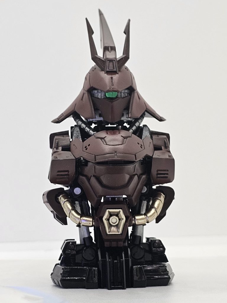 下地をガイアEXブラックにサザビーレッドでグラデーション軽くかけてウェザリング感な塗装してみました！今回も楽しく出来ました！次はメカニカルバストクリアニューガンダムかな？