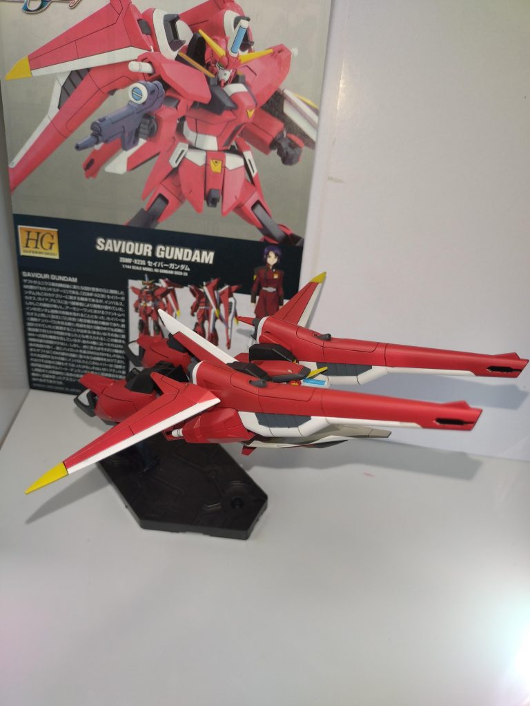 モビルアーマー形態。