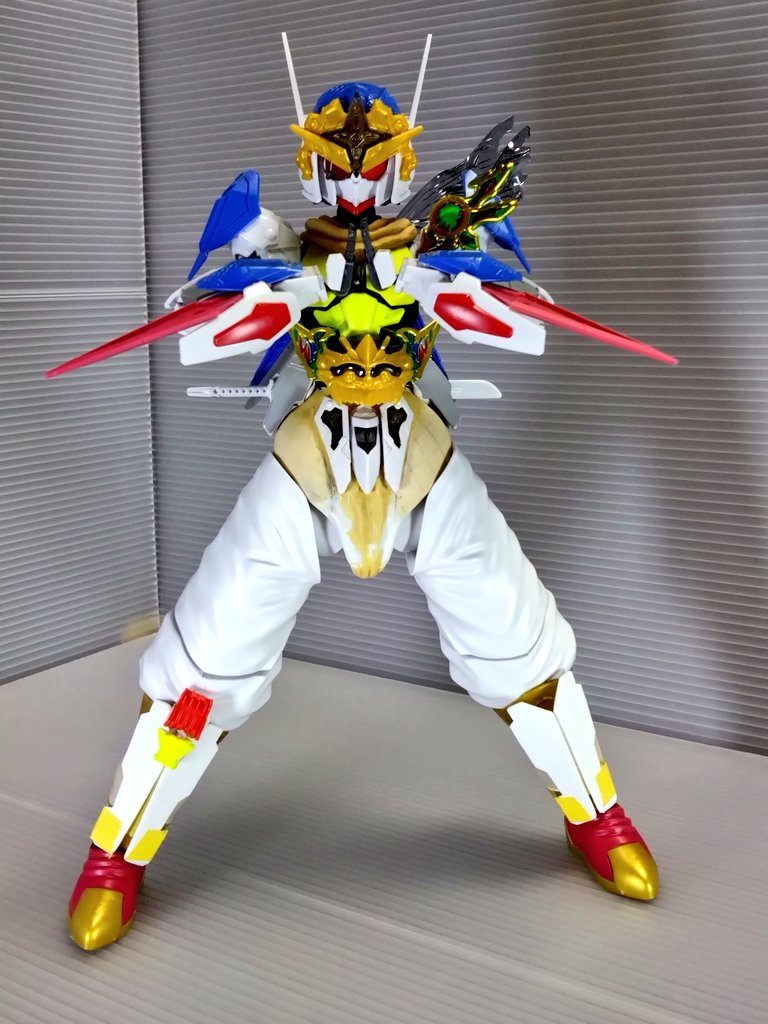 使用したキットは、隠密エアリアル、Figure-rise Standard 超サイヤ人ブロリー、EG仮面ライダーゼロワン、30MMスピナティア、 後はプラ板とパテ等で