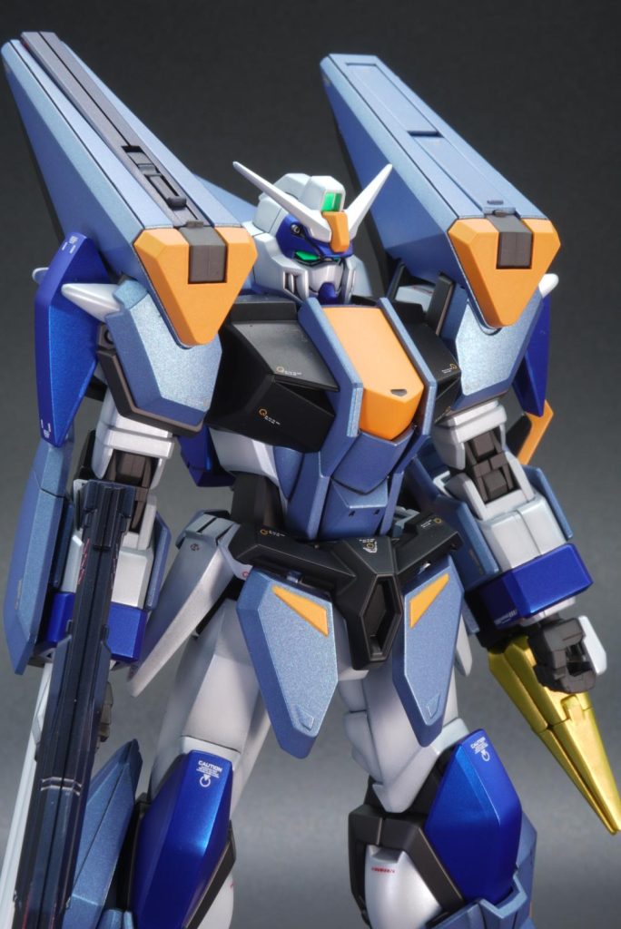 アサルトシュラウドと本体部分はグラデ塗装にして情報量をあげています。