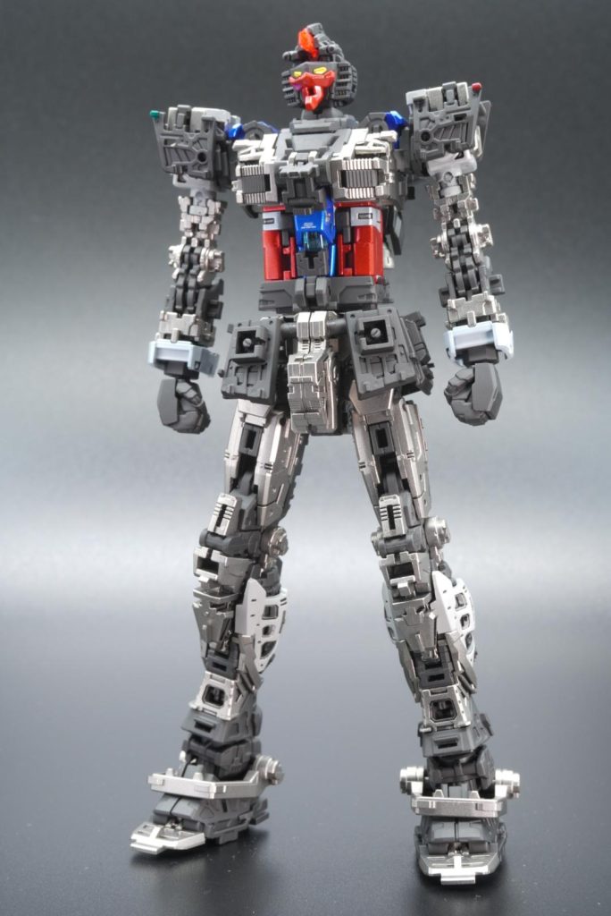 フレームは2種類で塗り分けています。メインのつや消しのグラファイトブラックがいい仕事してます。