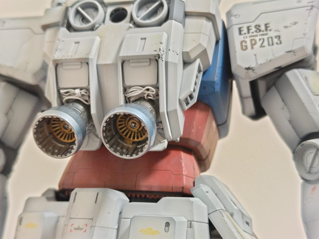 バーニアの内側や外側をそれっぽく。