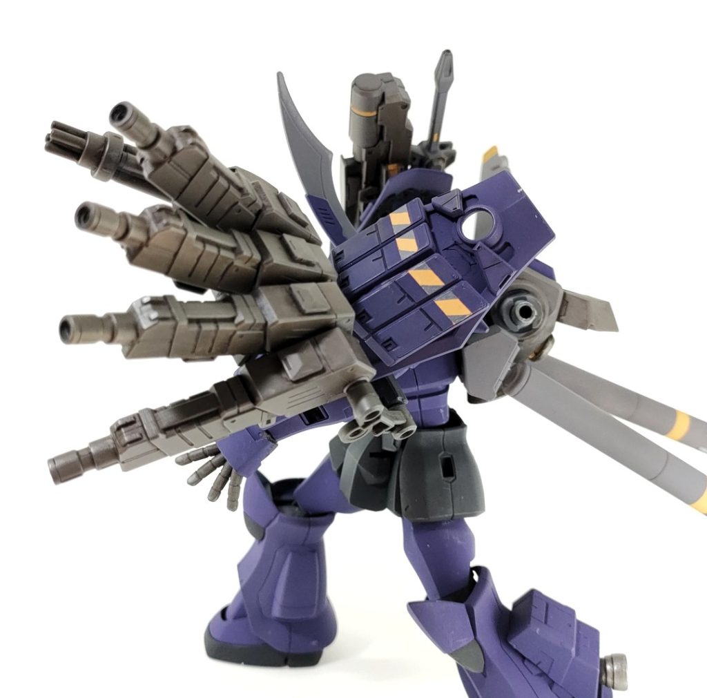 ビームライフルとガトリングはそれぞれ動くので、様々な方向に同時に攻撃することができます。