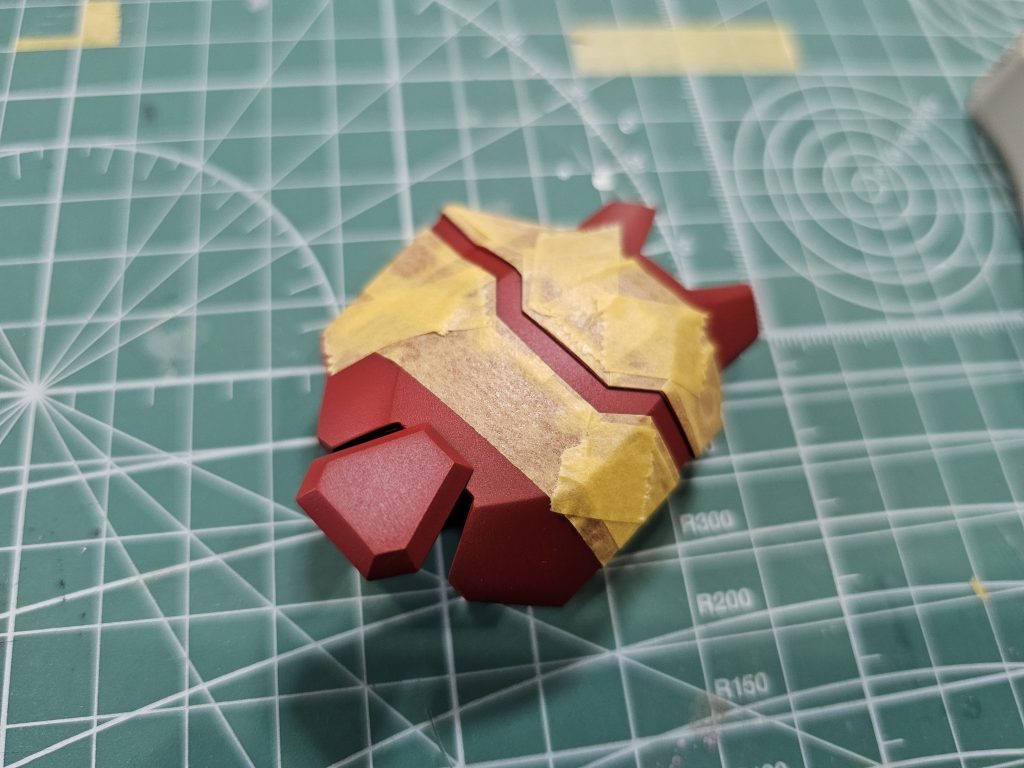 マスキング。結局失敗して何度もやり直しました。