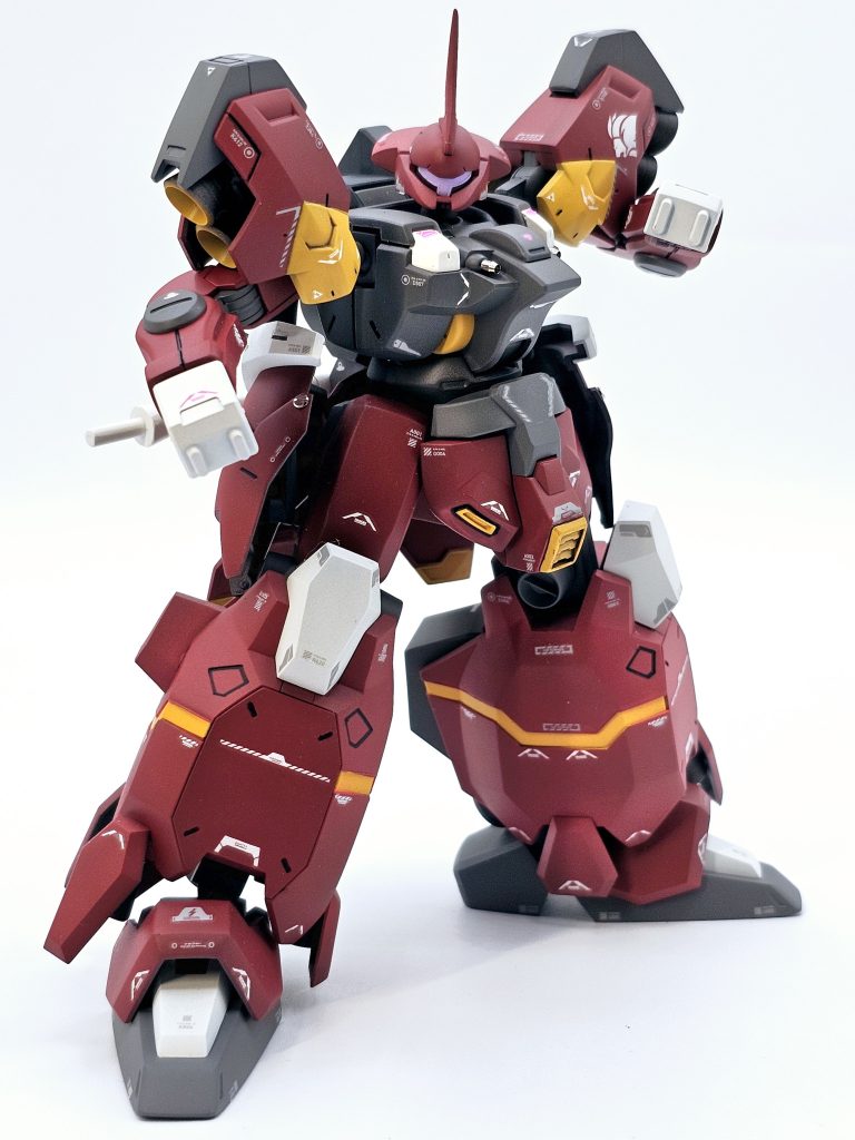 百錬のスカートを使用しているので、ナックルガードも使えます。