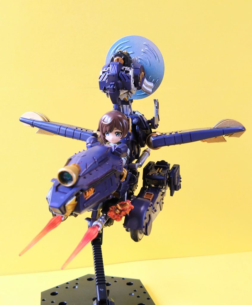 主武装は機首下に取り付けられた、２門の大口径の機銃。 