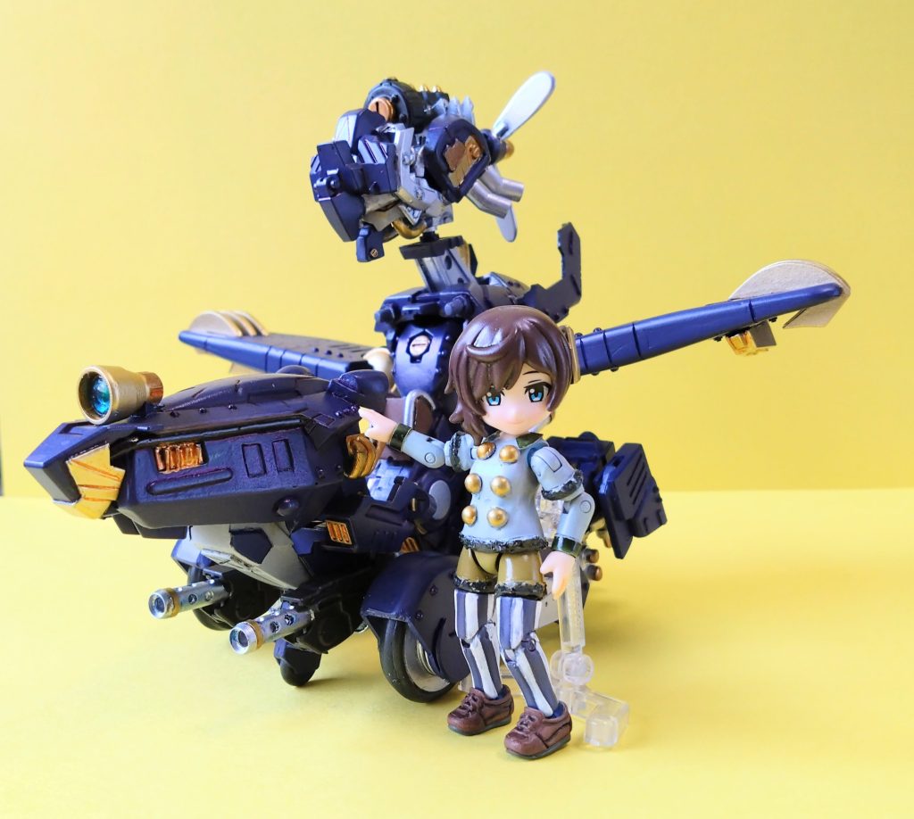 【キャラクター】アリサ・クォレル。17歳。女性。飛空艇乗りで、何でも屋を営む。荷物の運搬、人物の送迎から、輸送艇の護衛まで。若輩ながら、幅広く仕事をこなすしっかり者。明るく柔らかい物腰だが、譲れないものには一歩も引かない芯の強さを持っている。東の浮島の街ポルカドットより、叔母を訪ねてカショーロへやってきた。幼い頃から父に仕込まれた操縦技術は、現在までも研鑽しており。空賊の襲撃騒ぎに居合わせ、撃退したことで腕を買われ、バレルの一員に誘われる。遺跡の調査任務に異常に興味を示すのは、何が理由がありそうだ。あと、そこそこの辛党。w