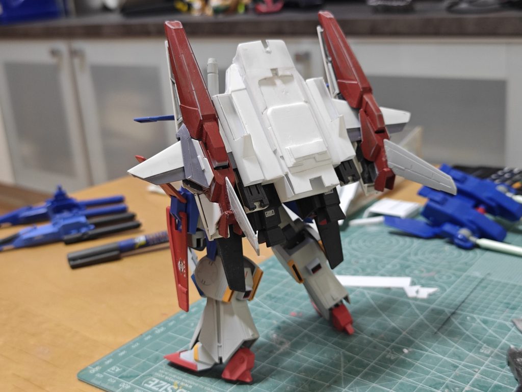 このカラーもシンプルで悪くなかった…