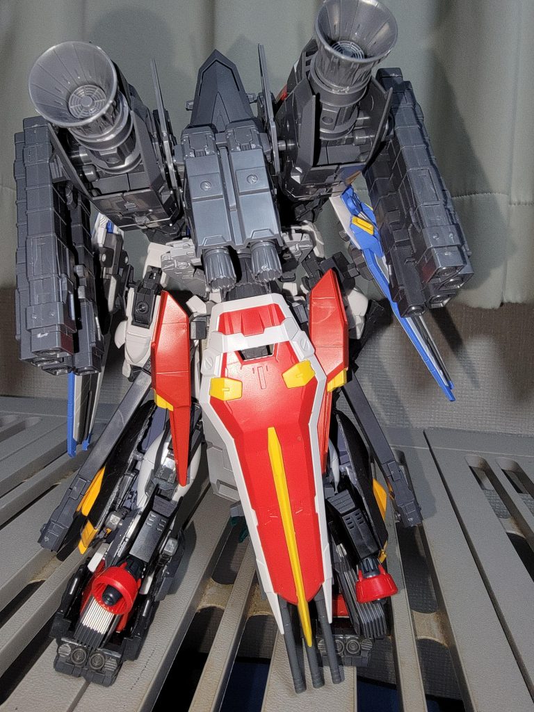 徐々に背負い物をあらゆる手持ちのジャンクパーツを使ってビックにしていきたい!今手持ちの武器はこれだけだが、トゲトゲハンマーとドリルと、ロケットパンチを装備させてみたいかな(笑)