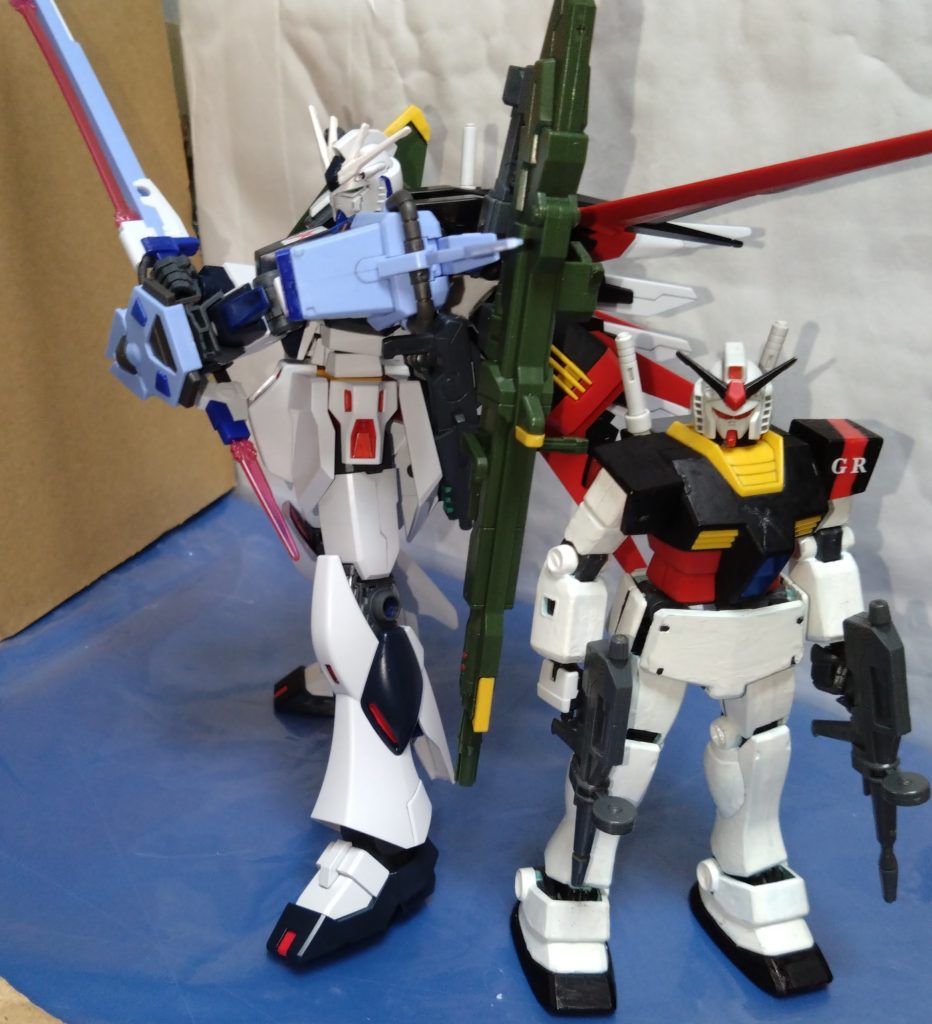 「久しぶりだな、小隊長君。レディ・ユノとはどこまで行ったのかね？」「再会してすぐ聞く質問がそれか？」「動揺しないところを見る限り、あまり進展が無い様子と見える…」 と、謎の推理を披露するハーメス。だが、ハーメスはアルカとの再会に喜んでいた。 「元気そうで何よりだな？」「それはお互い様…と言うべきか。それにしても、小隊長君のMSは小さく見えてしまう。私の存在が大きくなったからか？」「MSが大きいからじゃないか？νガンダムは意外に大きいガンダムだし…」「フッ…、冗談さ」 余裕そうに振る舞う２人。しかし、敵はまだ残っている。アルカのGRガンダムと共に、ハーメスはν−Hガンダムで戦い続けた。 「さぁ、行こうか！小隊長君！」「あぁ、行くぞ！」 ２人は残りのコピーズを全滅していった。 その後、ハーメスはハロと共にG:ユニバースへ合流。戻ってきたことでアルカ達の戦力は大きくなるのであったーーー  「ところでレディ・ユノ。小隊長君とはどこまで行ったのかね？」 「まだ言うか？」「どこまでって…何も……///」 と、ここでユノは意味深な反応を。動揺を見せなかったアルカ、彼はポーカーフェイスだったのか？それとも、ユノが勝手にそう思ってしまう節があったからなのか？ 信じるか信じないかはアナタ次第です…。 『機動時空転移 ガンダムリベロ　第２０．５話:ハーメスの帰還』  と、ストーリーはここまで。 ハーメスには『ガンダム・ラトレイア』系に乗せようか考えていましたが、今回νガンダムに乗せたという設定で投稿しました。赤メガネのハーメスですが、名前に『マーキュリー』があります。ゲームの『バトルアライアンス』で、『水星の魔女』の主人公『スレッタ』と一緒に出撃すると名前イジリの会話に…。 ゲームは是非とも続編を出して欲しい……と思う自分がいます。その際、サクラとスレッタの声をイジって欲しいです(同じ声優だから)。