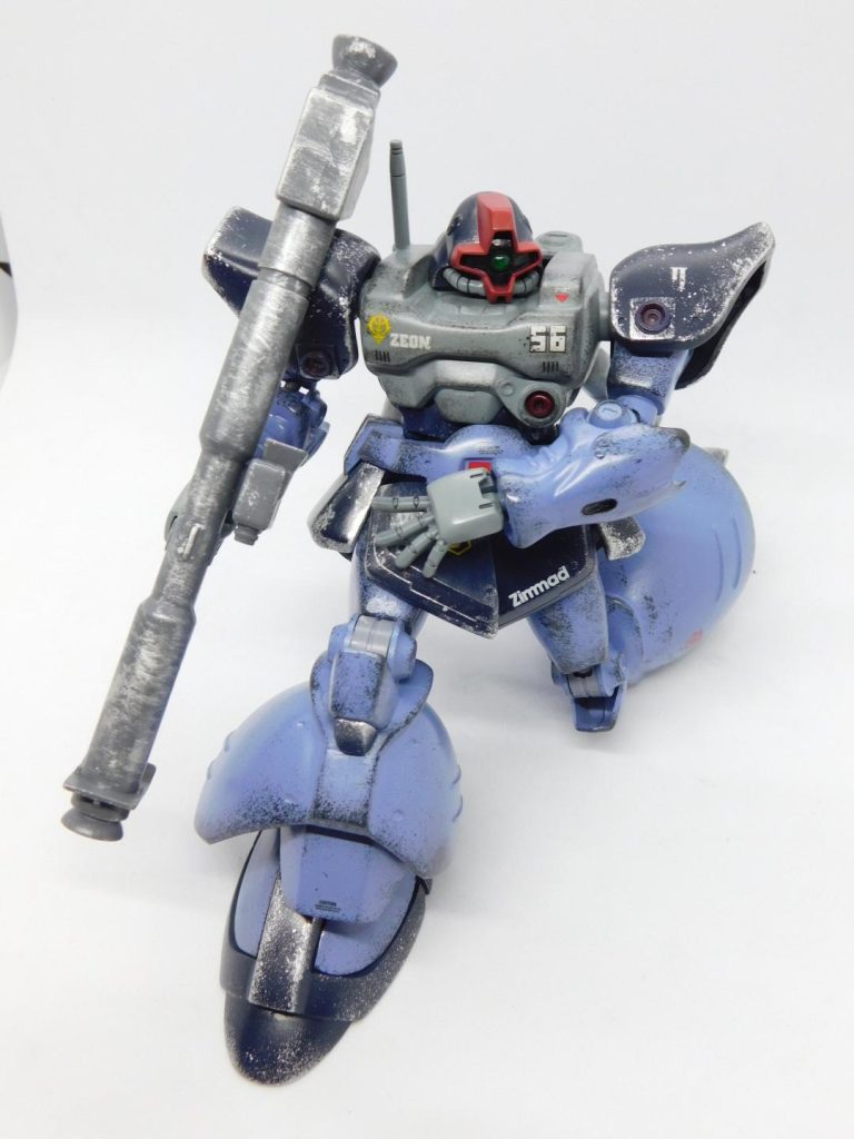 膝立ちはギリギリ可能です。