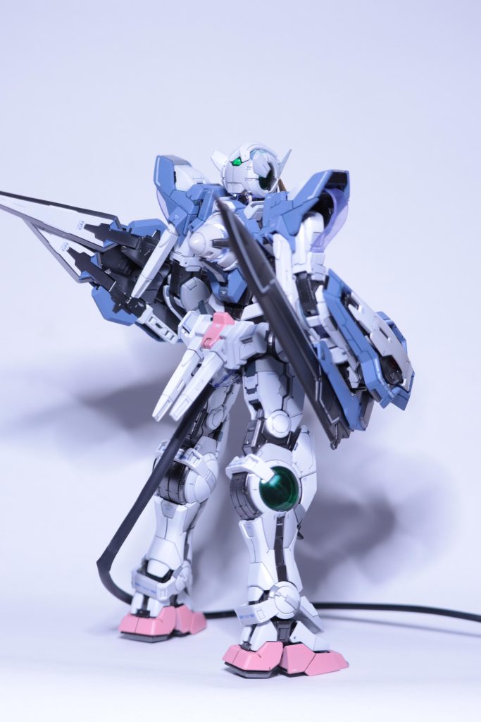 お尻から出ているのは電源コードです（笑）外部電源にしました。