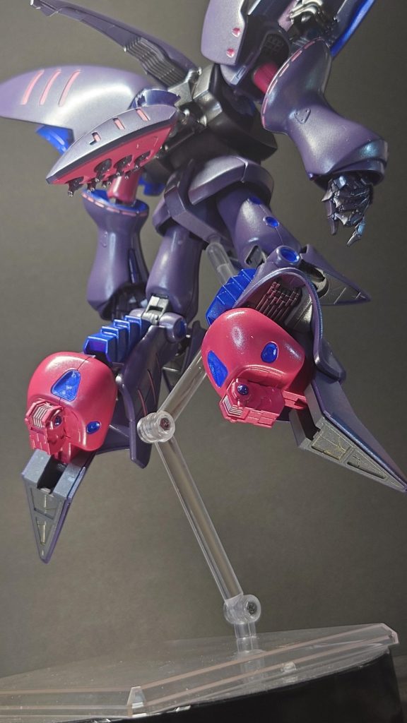 さらに下からの煽りも📷足回りにもラジエートフィン系のパーツを貼って何となく統一感を持たせています。