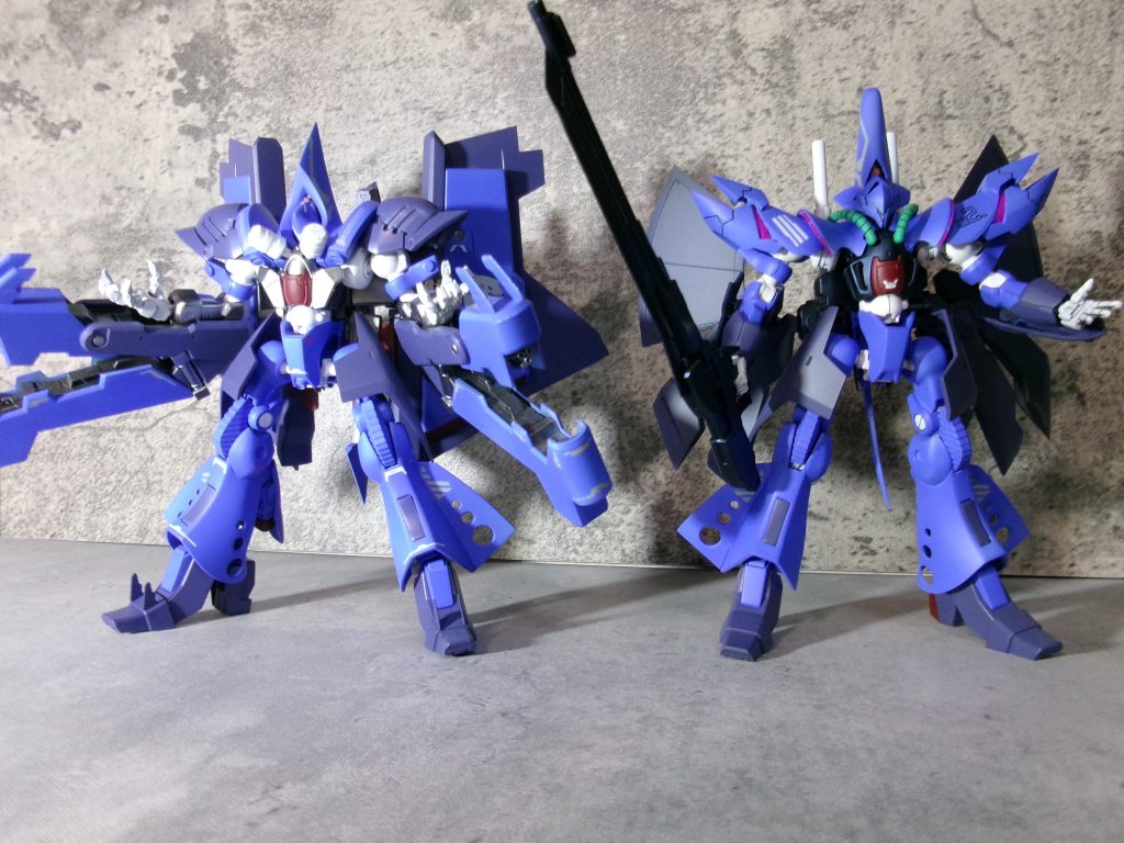 最後は前作のハンブラビ・ギガントシザースと。やっぱり色調合わせるとチーム感が出ていいですね! 最後の一体はどうするか…