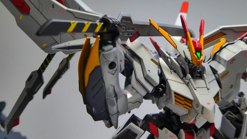 マルコシアスといえばこのポーズでしょうか。番長っぽいｗ