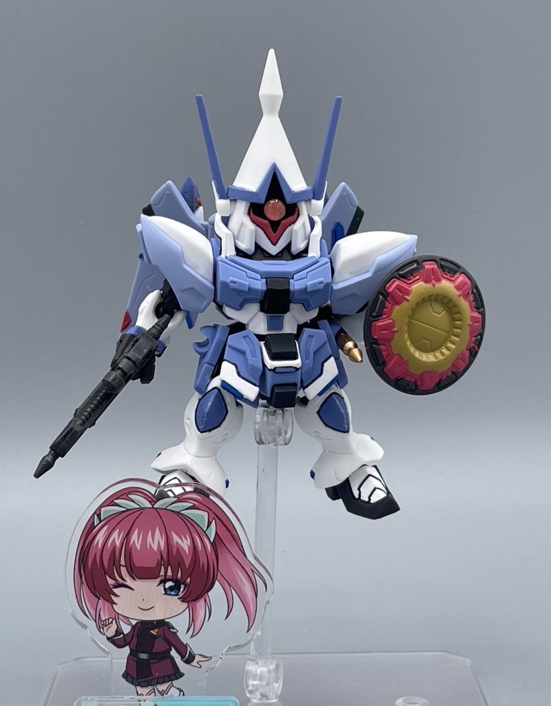 ZGMF-2027/A GYAN STROM 劇場版『機動戦士ガンダムSEED FREEDOM』に登場したMSであるギャン・シュトローム。その名の通り、「機動戦士ガンダム」に登場した「ギャン」がモチーフの機体であり、デザイナーは同じ大河原先生です。 SEED DESTINY以降、1stの機体がC.E. に登場するようになりました。DESTINY放送前は、「こんなのザクじゃねぇ!」運動委員会の情報将校を担っていた私ですが、1話でアスランが大活躍するものだから、一瞬で手の平を返しました。    その後グフやらドムやらも出てくるなど、非常に厳しい特別な訓練を施された私にとっては、劇場版にギャンやゲルググが出ることは当たり前のことであり、受け入れられて当然の体になっておりました。 むしろ、公開前PVの段階で「ギャンかっけーww」とお友達にLINEを送り始める始末です。 パイロットは”月光のワルキューレ” ことアグネス・ギーベンラートです。令和の時代にふさわしい、地雷系を地で行く恐ろしい子…でした。 しかし・・・私ならアグネスにコロッと落とされる自信があります。男って阿呆だなぁ…。チョロいなぁ…。と我ながら思います。 というか、シンちゃんですら山猿扱いなんだから、私など相手にもされないか(笑)