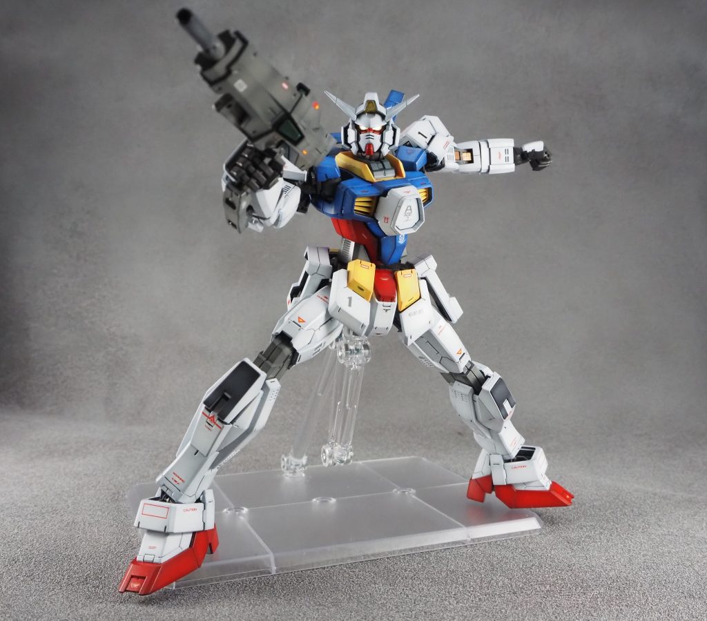 非常に作りやすく、可動も良好な名キットとなっています。しかし嬉しいかな悲しいかな、あまり人気はないのか一般販売のAGE-1ノーマル等はお店でよく見かけますね。