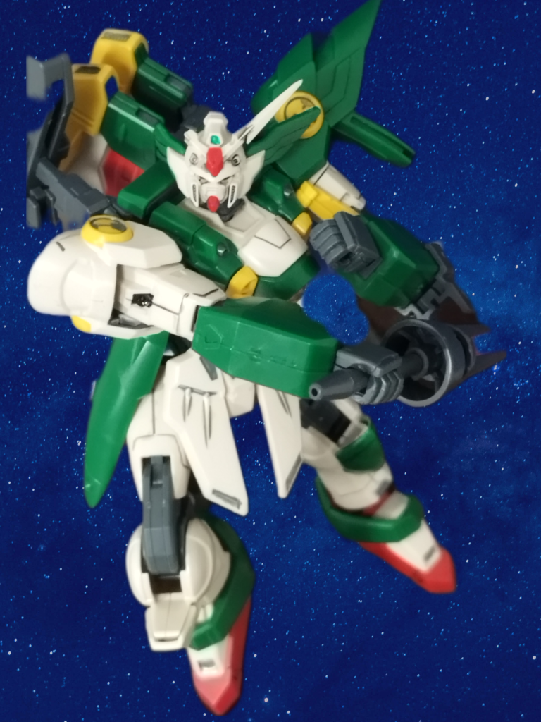 斬りかかります。