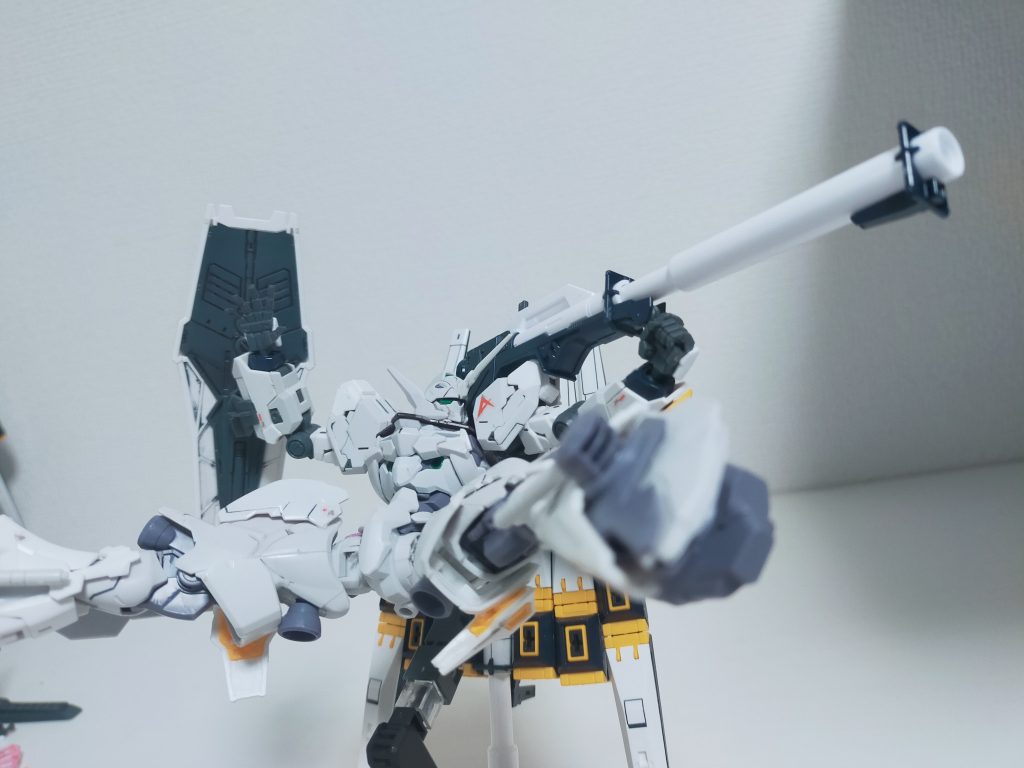 バズーカも持てます。いいねぇ