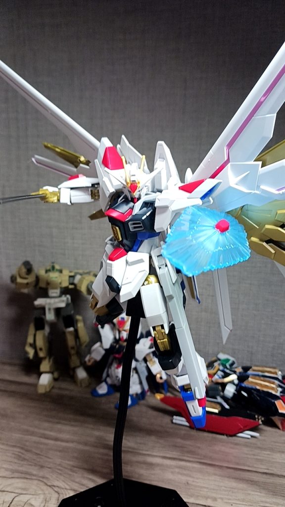 このポーズはとても自信があります！付属品がとても多い関係で色んなポージングをすることが出来ます！