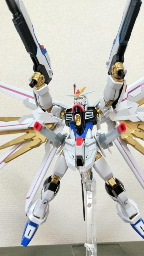 今回は個人的練習リハビリに、プラ板ディテールアップ、リヤスカート裏打ち、穴埋め等してます。基本色がスッキリしてるフリーダムには良かったかと思います。そろそろ再販もありそうですし、かなりお勧めしたいキットです。