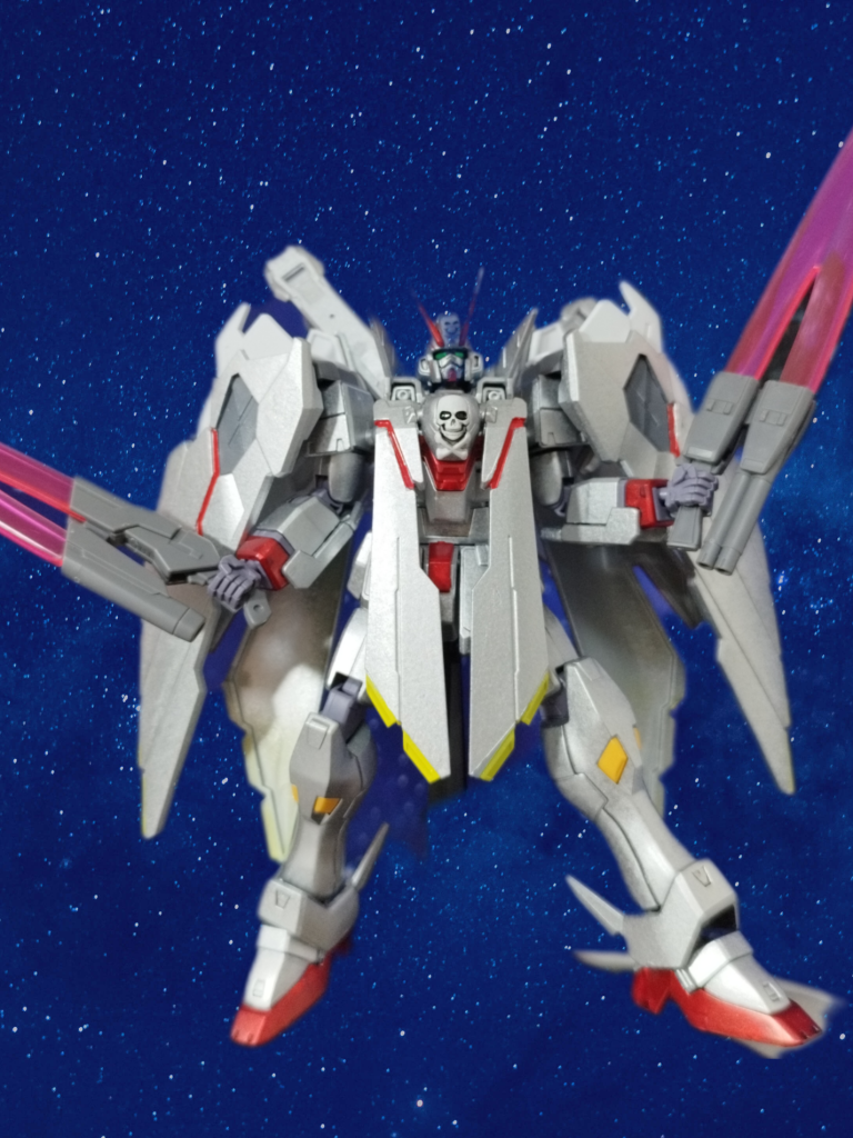 このソードがなかなかの迫力なんですが、写真の枠に収めずらいです。