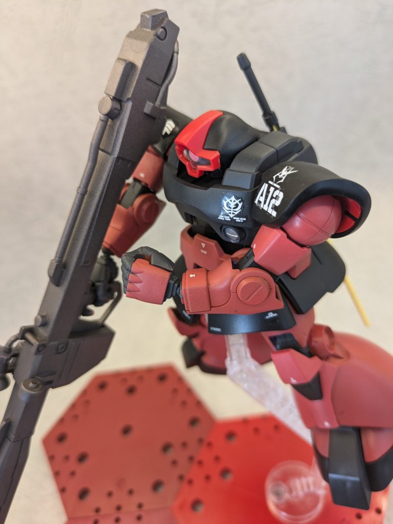 人生初塗装のシャア専用ドム–3枚目/制作者：isya Aiba