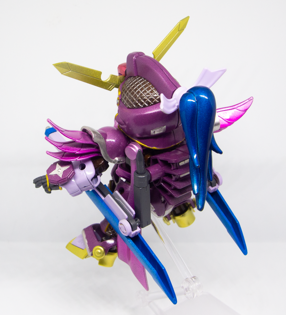 F9ノ1改では、F91の代表的な武装である「VSBR」通称ヴェスバーがないんですが、やっぱりほしい！ということで搭載。パーツは前作を作った時に解体したライジングフリーダムの腰部ビームライフルと背中のウィングパーツの一部。 