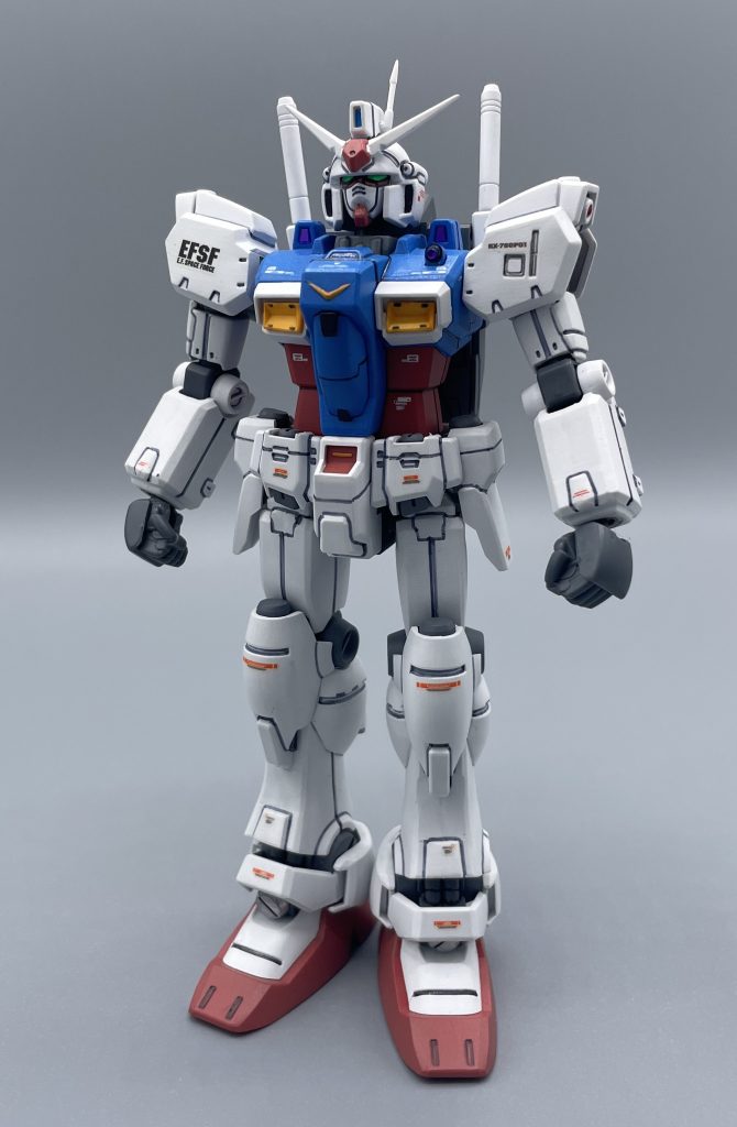 GP01ガンダム試作1号機 ゼフィランサス 「機動戦士ガンダム0083 STARDUST MEMORY」に登場する試作型モビルスーツ、GP01のHGUCです。0083のプラモデルと言えば、旧キットの出来が凄まじくアレで有名です。 HGUCシリーズのスタートに合わせて、2000年に待望のリニューアルを果たしたキットです。本キットはHGUC13番目のキットであり、HGUCで初のガンダムタイプという記念すべきキットでもあります。 HGUC初のガンダムということで、バンダイさんも気合を入れまくって作ったと見えて、今の目で見ても傑作です。可動範囲は今のキットよりも劣ることは否めませんが、造形は現行のキットに引けを取りません。