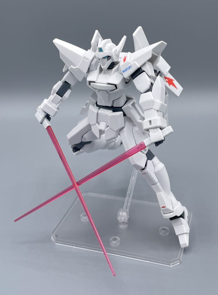 ウルフファング!! ビームサーベルをX状にクロスさせて、下から斬り上げるウルフの必殺技。Gバウンサーよりも、Gエグゼスの方が印象が強い技ですけど。