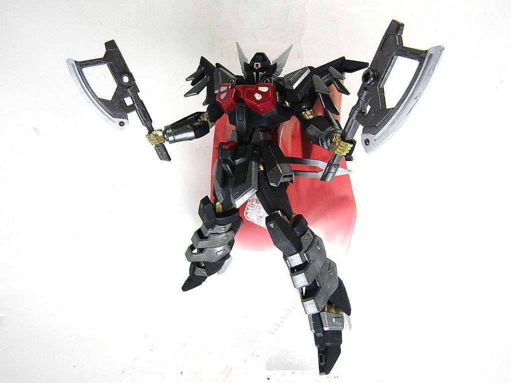 昔からのお約束で、赤いマントを装備！(^_^;)