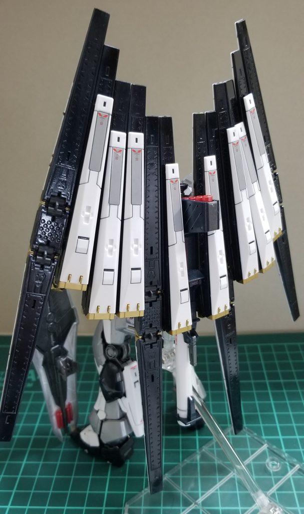 フィン・ファンネルは後ろ側も塗ればよかったなって思いながら結局何もしていないまま数年…。