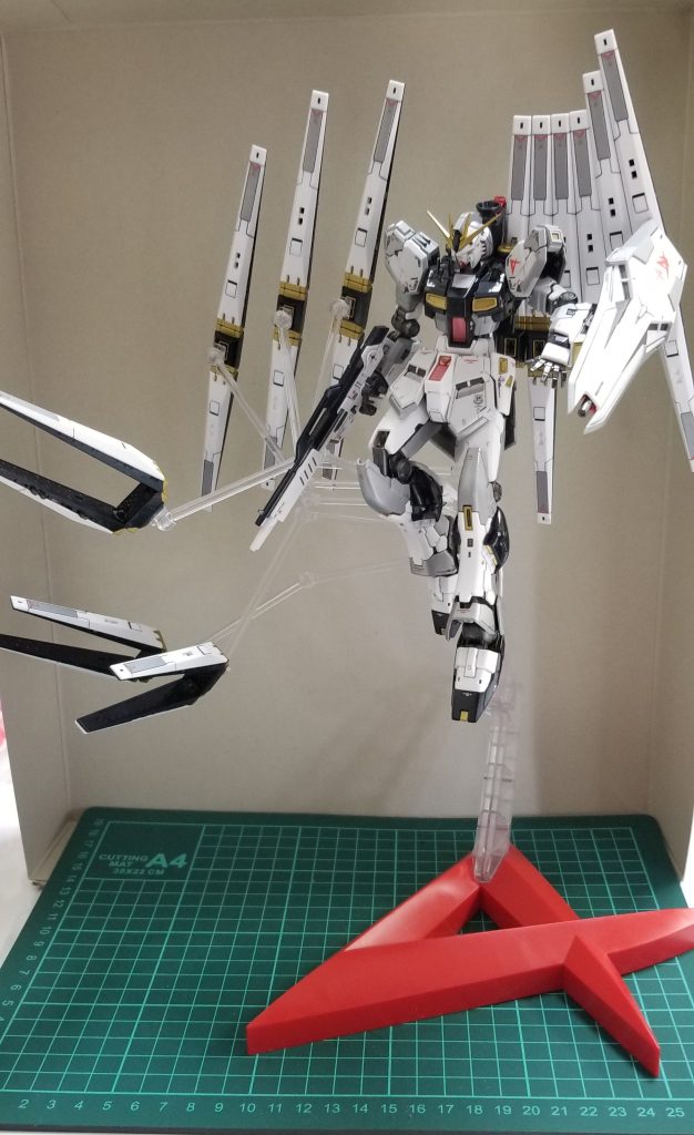 場所さえ確保出来れば何処までもフィン・ファンネルが飛んでゆきます。場所さえ確保出来れば…