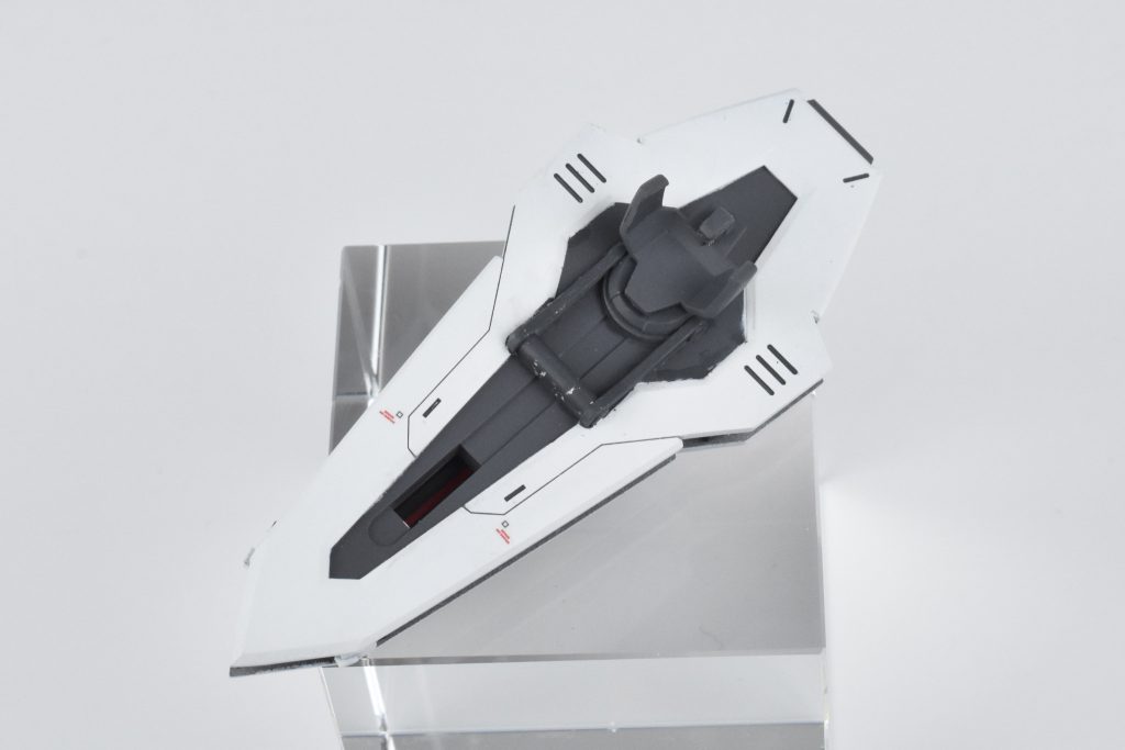 HG 1/144 ライジングフリーダムガンダムのウェポン類は、まずシールド裏をフレームカラーで色分け塗装を行いました。（少し塗装剥げしていますが…）