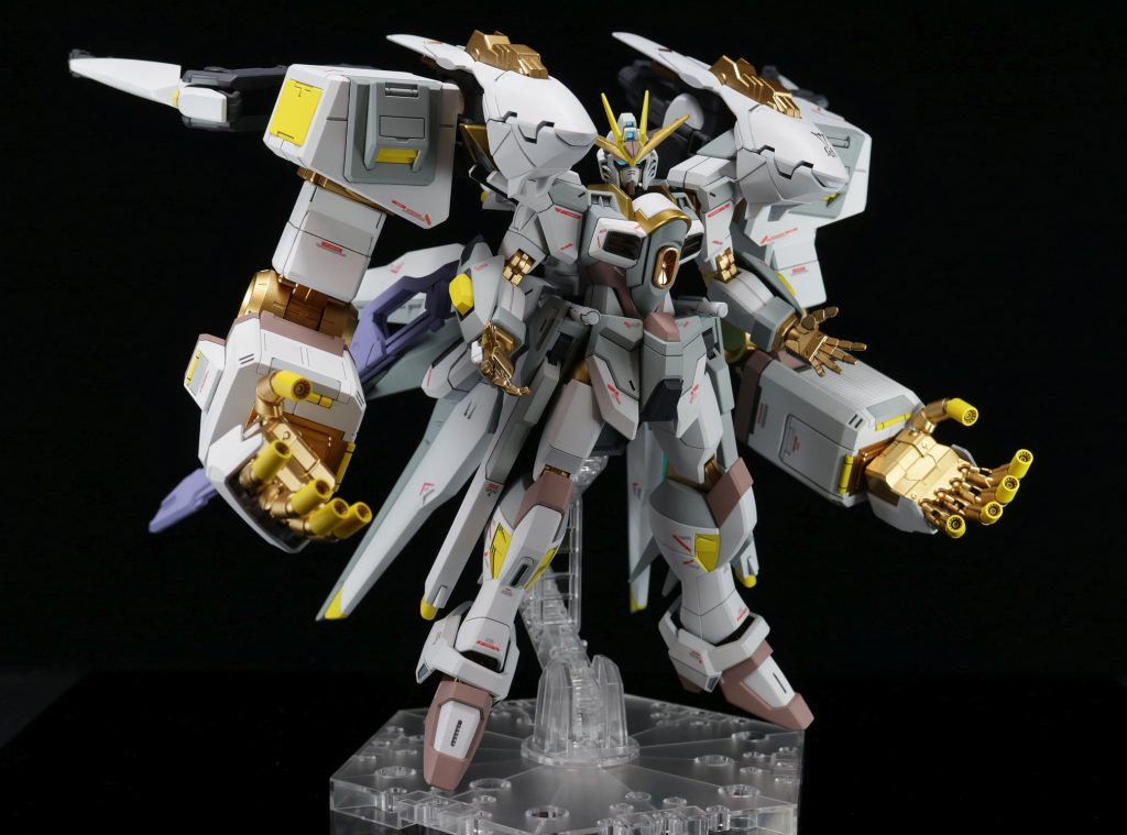 HG パーフェクトマイティーストライクフリーダムガンダム ギガンティックアームユニット装備 スノーホワイトカラー–3枚目/制作者：ちりぼう