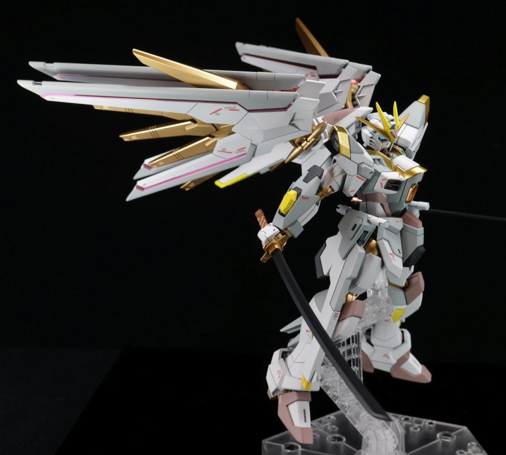 やっぱり対艦刀がちゃんと写っていませんね。