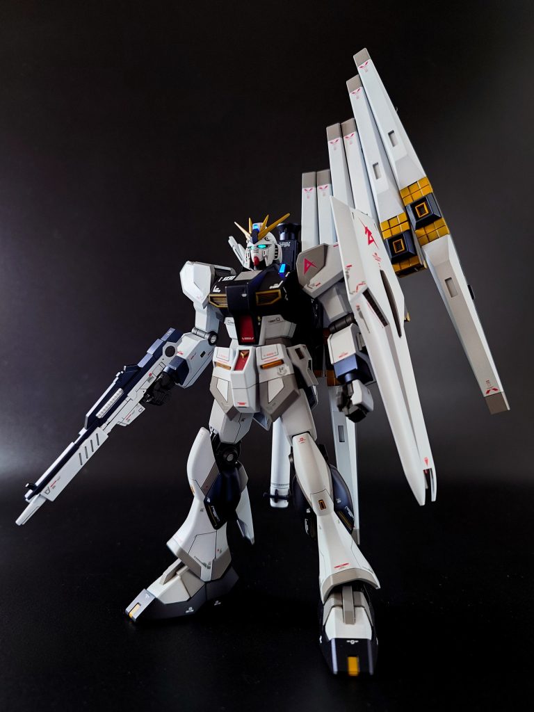 フィン・ファンネル付きのこのシルエットなんとゆうか…Ａライン的な美しさ惚れ惚れとしますね☺