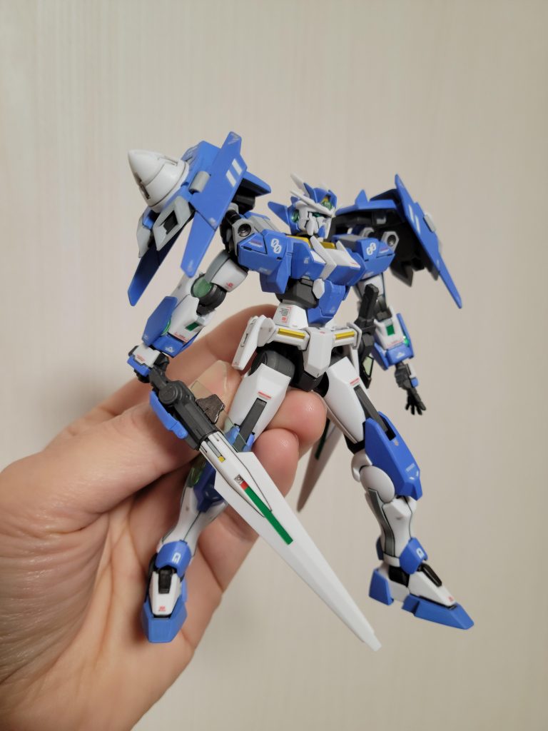 エアリアルブルーを基調にシンプル仕上げ(という手抜きw)コンテスト用に作ったシャア専用シナンジュが時間をかけたので、息抜き程度に作りました。実は、そこにまたまた某リサイクルショップのコンテストがあったので、急きょ出展。結果?ええ。見事に何の受賞もできませんでしたよ…( ̄▽ ̄;)