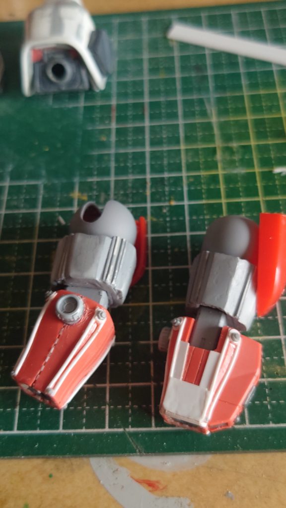 上腕はプラ版で層をましてボリュームアップ😁