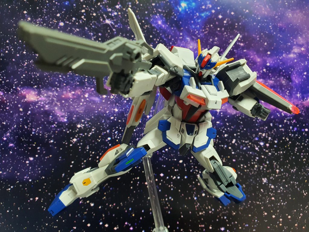 武装はビームライフル