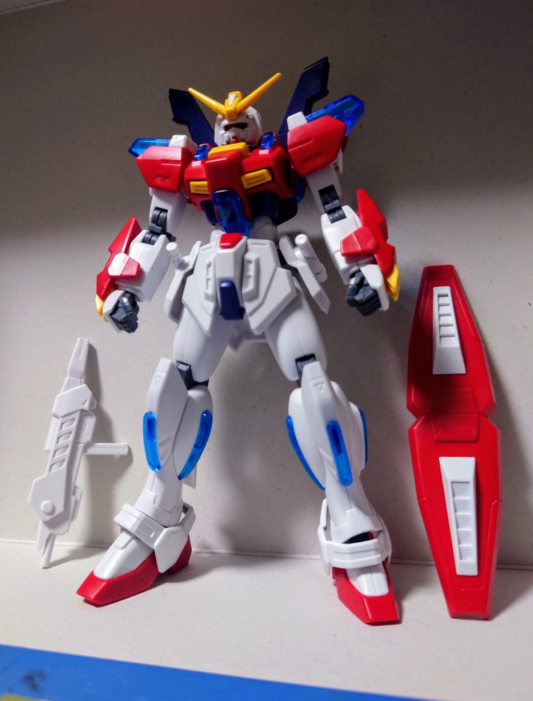 仮組み久々にビームライフルとシールドを持つ機体を作りました。