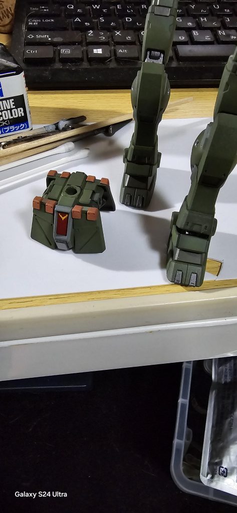 やはり塗装だけだとのっぺりしている(笑)