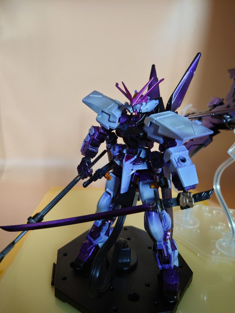 シンゲツ↔V8フレーム間でガーベラストレートやハンドパーツも互換性があります。